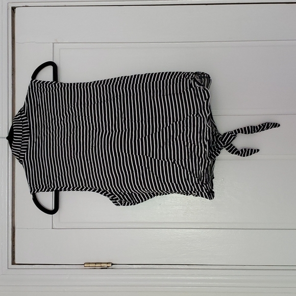 *Nwt* Hot Topic's Stripe Button Up Tie Top - Picture 7 of 16